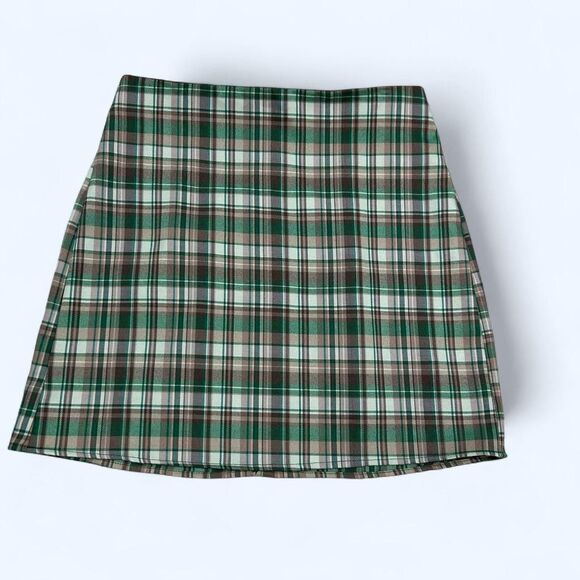 Dresses & Skirts - Zara Women's Green Plaid Skirt